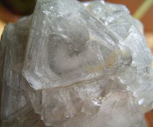 Украшения из алунита