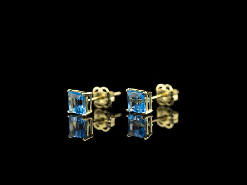 Серьги Swiss blue topaz в желтом золоте Серьги Swiss blue topaz в желтом золоте