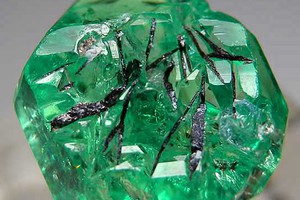 Цаворит помогает сохранить гармонию в доме